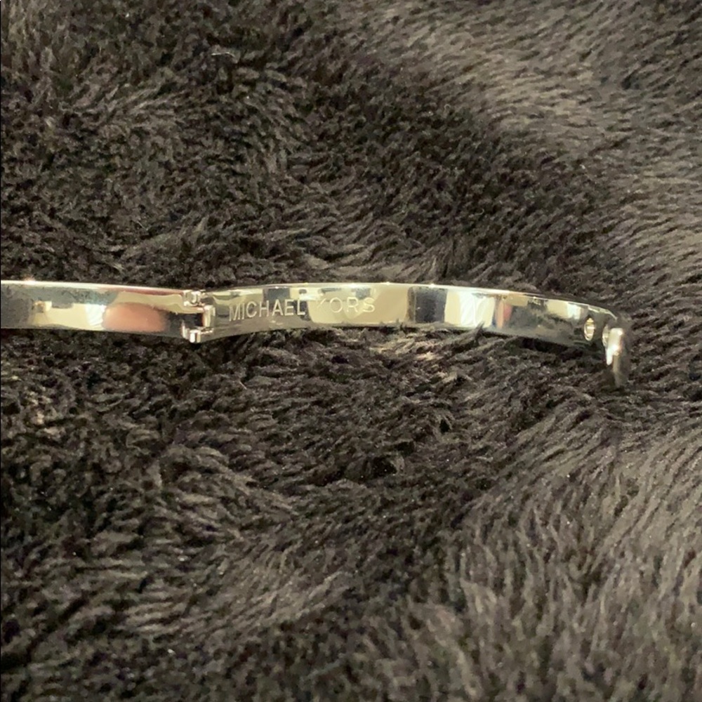 Michael Kors bangle bracelet - Picture 3 of 7